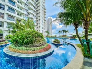 SeaView Danga Bay Gateway Relax with Fee Parking for 8-10 Guest