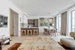 Urban Flat 191 - Luxury 3 Bedroom Apartment - Madeleine