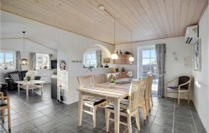 Amazing Home In Skjern With 5 Bedrooms, Sauna & Wifi