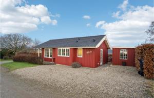 Awesome Home In Fredericia With Kitchen