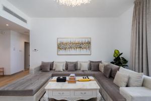 La Cote, Port de La Mer, Jumeirah 1 - Mint Stay