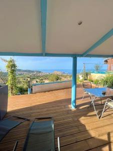 Superbe studio neuf vue mer