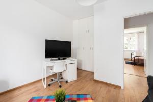 Spacious Family Apartment Promienista 1,5 km to Hala Arena Poznań by Noclegi Renters