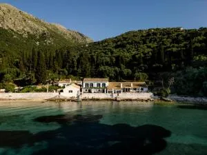 Nissaki Olive Press Villas - 尼萨基奥