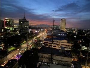 Condo near ATC- Molito Alabang, Muntinlupa