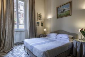 Piazza della Maddalena view