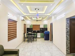 Nutmeg Farmstay with Pool, Vadakkencherry, Palakkad