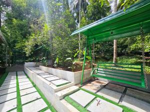 Nutmeg Farmstay with Pool, Vadakkencherry, Palakkad