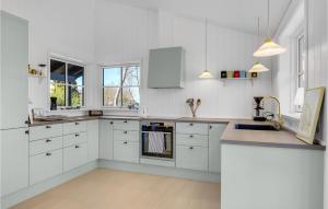 3 Bedroom Lovely Home In Gilleleje