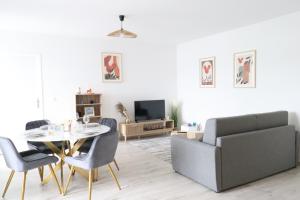 Mickey Mouse Place By Plaza