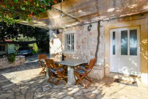 Holiday Home Stone Oasis