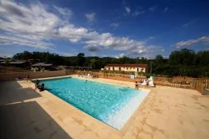 Terres de France - Les Hameaux de Pomette - Bouzic