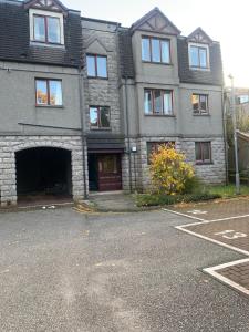 2 bed city centre home Holburn space
