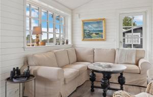 3 Bedroom Stunning Home In Hejls