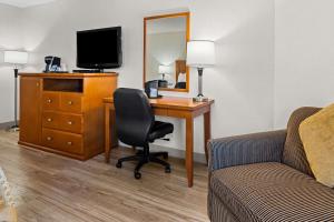 Best Western PLUS Langley Inn