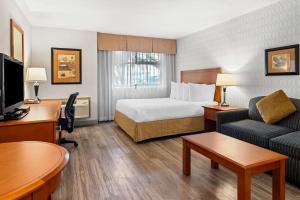 Best Western PLUS Langley Inn