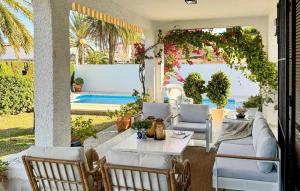 4 Bedroom Gorgeous Home In Orihuela