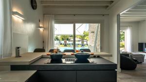 Villa Sirmione Front Lake