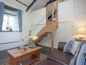 The Annexe - Tbh