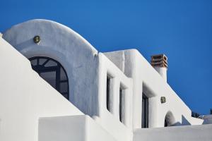 Finikia Memories Hotel Santorini Greece