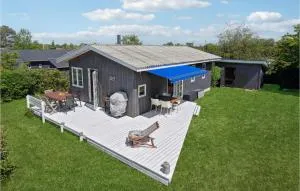 Gorgeous Home In Karrebæksminde - Menstrup
