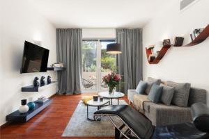 Serena Calm Pool House