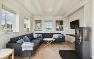 2 Bedroom Stunning Home In Blåvand