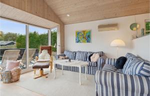 Gorgeous Home In Børkop With Kitchen