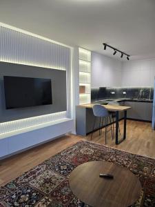 Lake View Apartment Tirana