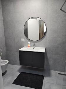 Lake View Apartment Tirana