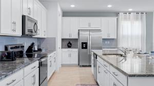 Enchanted Oasis At Solara Resort By Shine Villas