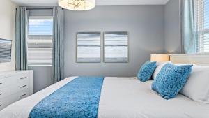 Enchanted Oasis At Solara Resort By Shine Villas