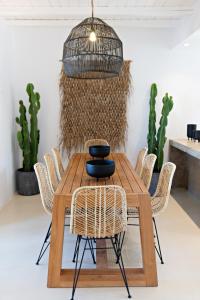 ONEIRO VILLA. ANTIPAROS AS DREAMY AS IT GETS