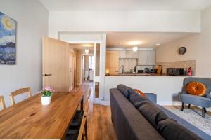 2 Bed Flat - Town Centre