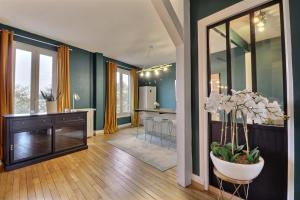 Loasis urbaine au cœur de la ville - Parking - Mon Groom