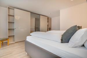 Köln-Pulheim Saphier Haus I15 min Köln Messe Lanxess I 180m2 über 4 Level I Komfort I P I Palmengarten I Babybett