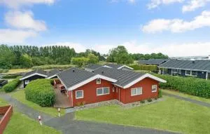 2 Bedroom Awesome Home In Tranekær - Fæbæk