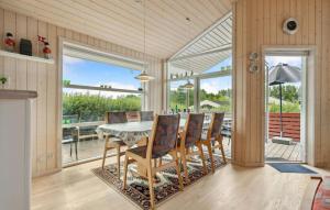 2 Bedroom Awesome Home In Tranekær