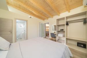 Lakithra Comfort Cove