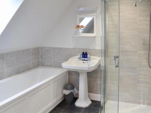 Grieves Cottage - Uk11107
