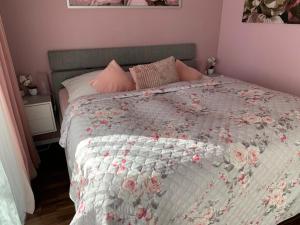 Krejcarek Garden Apartment