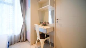 Cozy Living 2BR at Anderson Supermall Mansion Apartment By Travelio