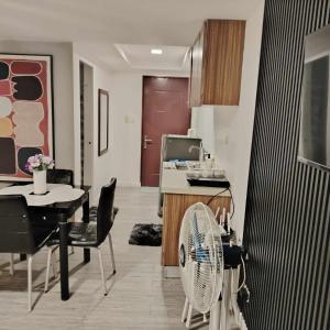 ADB Avenue Tower Staycation