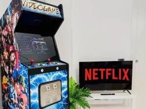 Moderno e Confortevole con Posto Auto- WiFi veloce - Mostacciano 