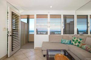 KBM Resorts FREE CAR Napili Bay Oceanfront Stunning Studio Villa Turtle views NAB-107