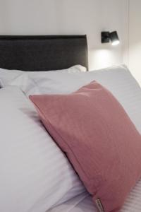 Luxury Chic Retreat Suites