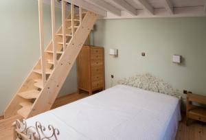 Thalia Cottage & Estate