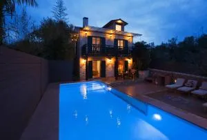 Thalia Cottage & Estate - 斯皮里登科夫