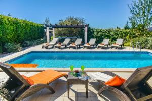 Villa Olive Tree by Villa Plus