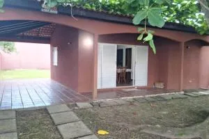 Quarto para quatro pessoas a duas quadras da praia - Balneário Saint Etienne - Matinhos - Matinhos